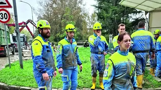 Le squadre dell Protezione civile Fvg durante la missione di soccorso lo scorso autunno in Emilia Romagna