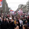 La manifestazione degli indignados di sabato 15 marzo a Belgrado, in Serbia. Foto Epa