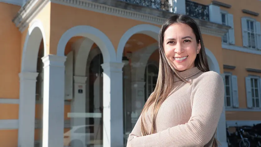 La giornalista boliviana Guisela Chiarella, di origini italiane, davanti al Mib Foto Andrea Lasorte