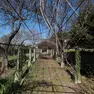 Il colonnato da restaurare di Villa Engelmann (Lasorte)