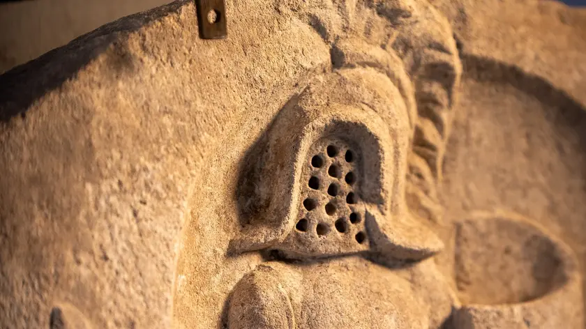 Il gladiatore. La stele funeraria di Quintus Sossius Albus. Foto pagina Facebook della Regione Fvg