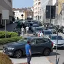 File in via Teatro Romano, foro Ulpiano e piazza Borsa (foto Andrea Lasorte)