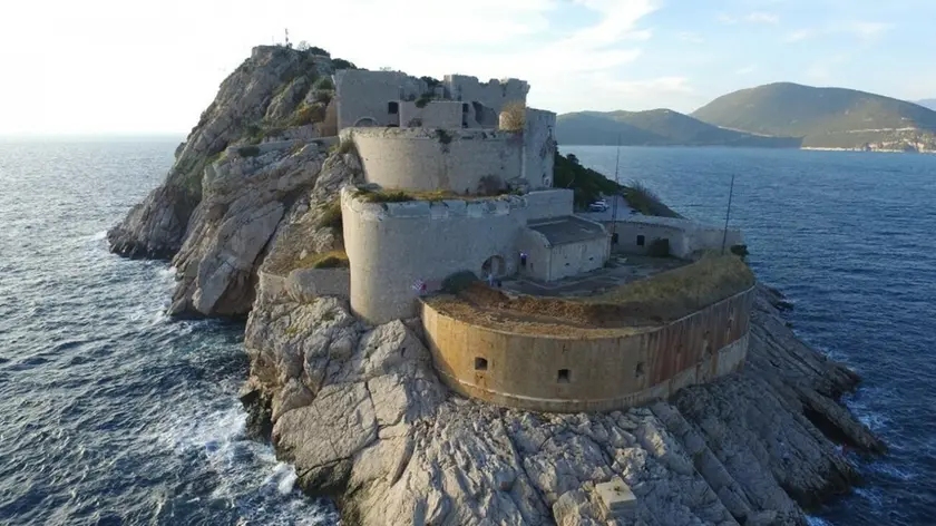 Il bastione di Punta Pellegrino (foto da Slobodna Dalmacija)