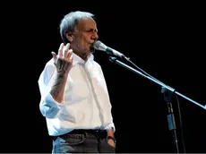 Il cantautore Roberto Vecchioni