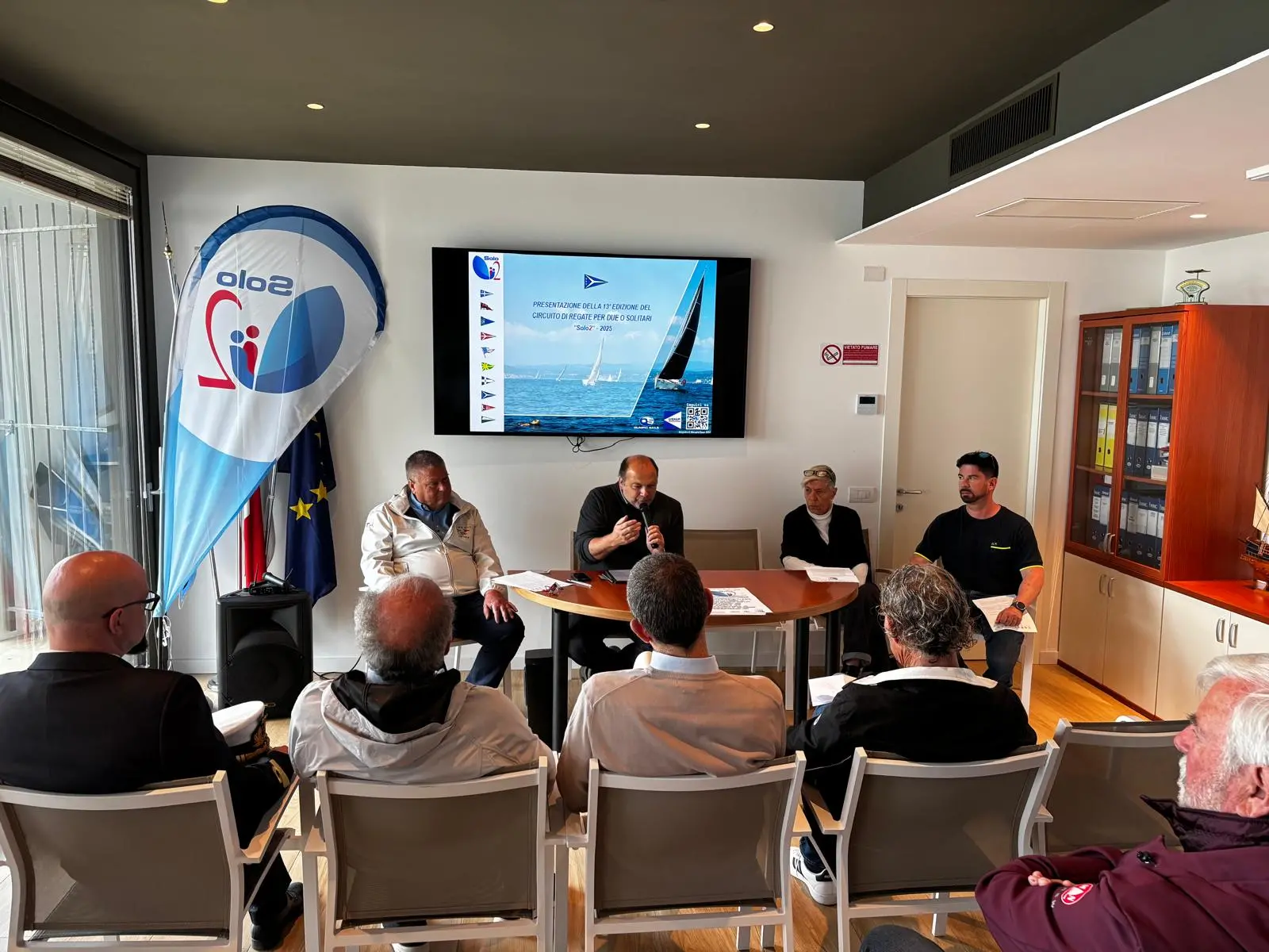 La conferenza svoltasi nella sede del Diporto Nautico Sistiana per l'annuncio della presa in consegna del "Solo2"