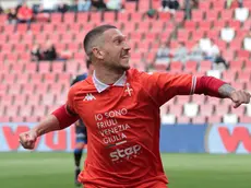La gioia di Tommaso Silvestri dopo la rete realizzata contro il Novara allo stadio Rocco (Foto Andrea Lasorte)