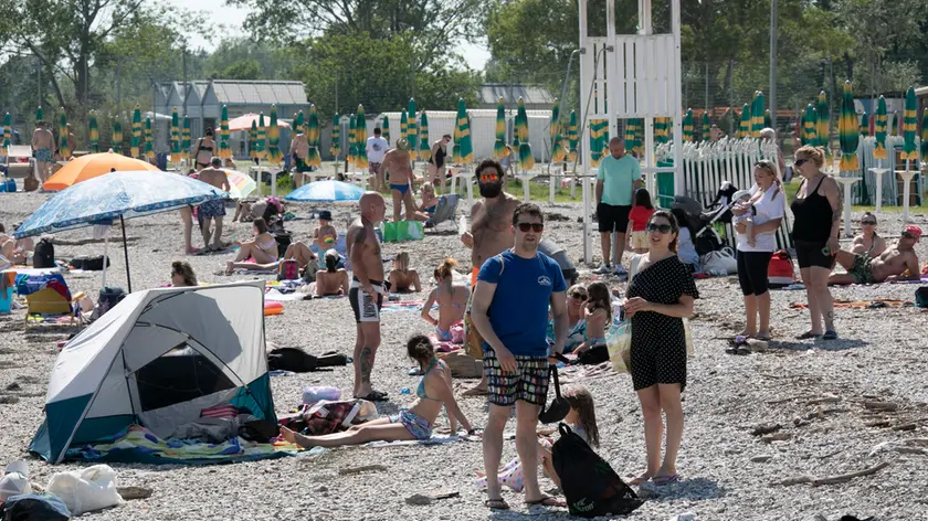 Un assaggio di stagione balneare a Marina Julia Foto di Bonaventura