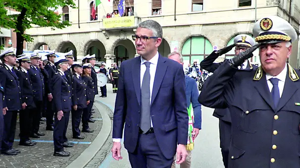 L’assessore Roberti e il comandante Milocchi durante le celebrazioni regionali a Cervignano