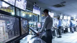 L'incontro sul tema degli istituti tecnici superiori nella sede della Danieli Automation con il presidente Gianpietro Benedetti, Paola Perabò, Anna Mareschi Danieli, Sergio Barei.