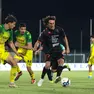 Alessandro Cortinovis in azione nella gara d'andata del play-out contro il Caldiero (Foto Andrea Lasorte)