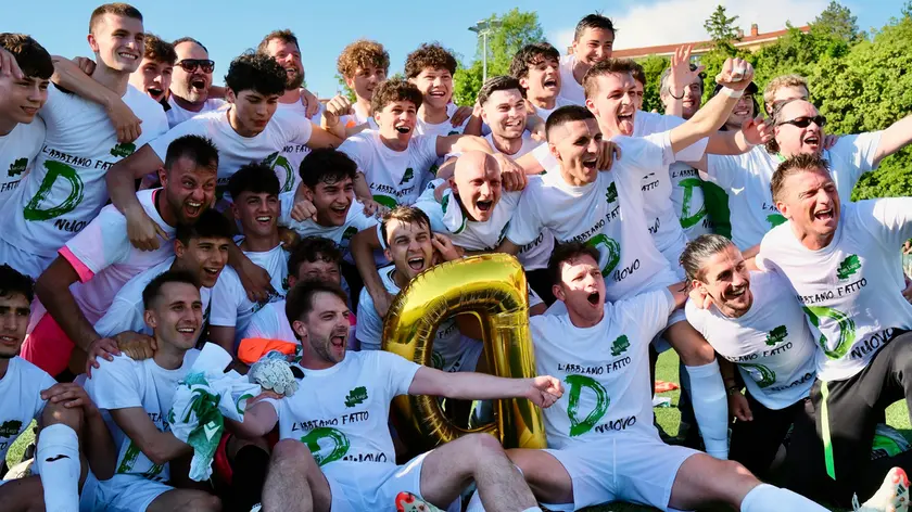 La gioia del San Luigi promosso in D (FOTO SILVANO)