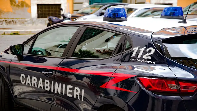 Una volante dei carabinieri