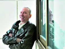 L’autore e attore Mauro Repetto. Dopo l’esperienza pop negli 883, ha abbracciato il mondo del teatro