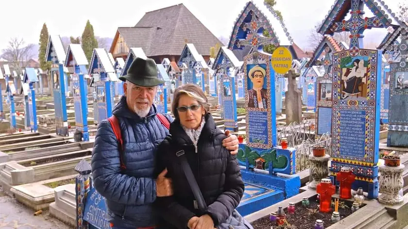 I coniugi Liliana Resinovich e Sebastiano Visintin ritratti durante una delle loro tante vacanze