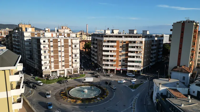 Una veduta aerea su alcuni palazzi del centro monfalconese foto Bonaventura