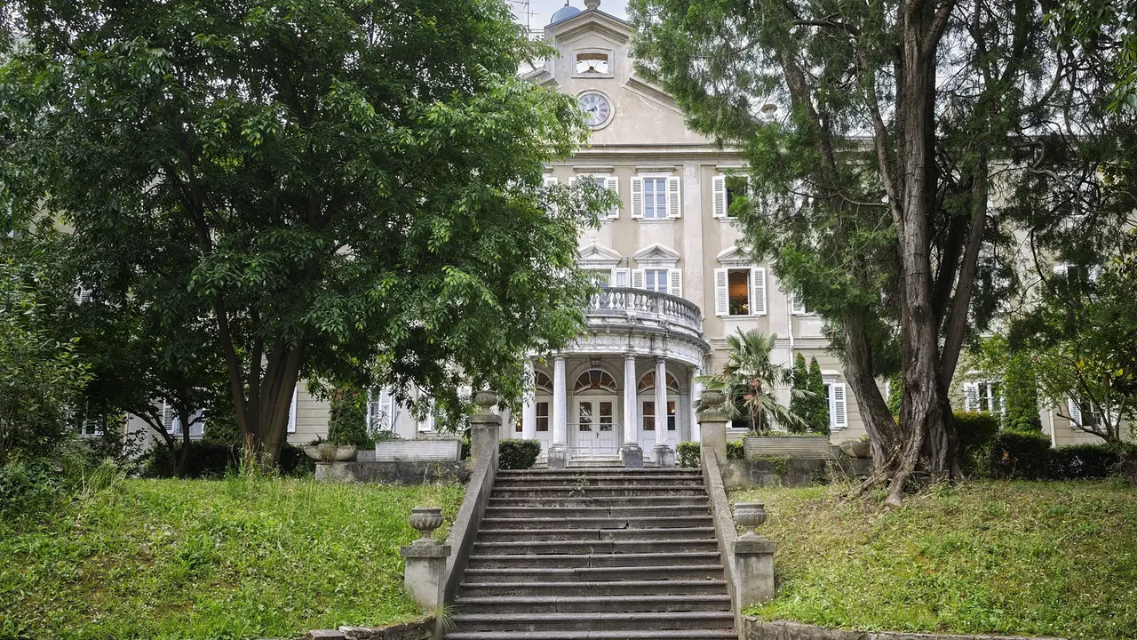 Villa Necker con il suo parco da recuperare. Foto servizio Lasorte