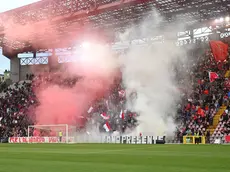 La Curva Furlan gremita di tifosi durante la gara di ritorno del playout con il Caldiero (Lasorte)