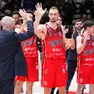 Lodovico Deangeli guida la festa della squadra dopo il successo esterno con Reggio Emilia (Ciamillo / Lasorte)