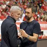 Il gm di Trieste Michael Arcieri qui con Peppe Poeta, allenatore di Brescia, durante gara-4 dei quarti di playoff (Foto Bruni)