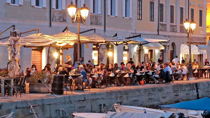 La movida in Canal Grande in una foto d'archivio (Silvano)