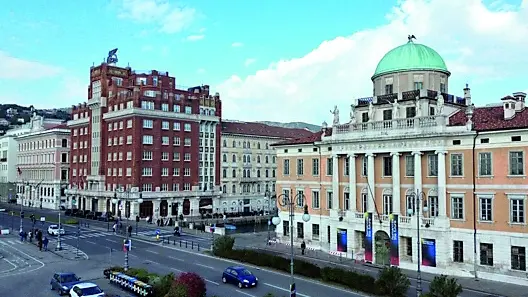 I palazzi Generali sulle Rive di Trieste Foto francesco Bruni