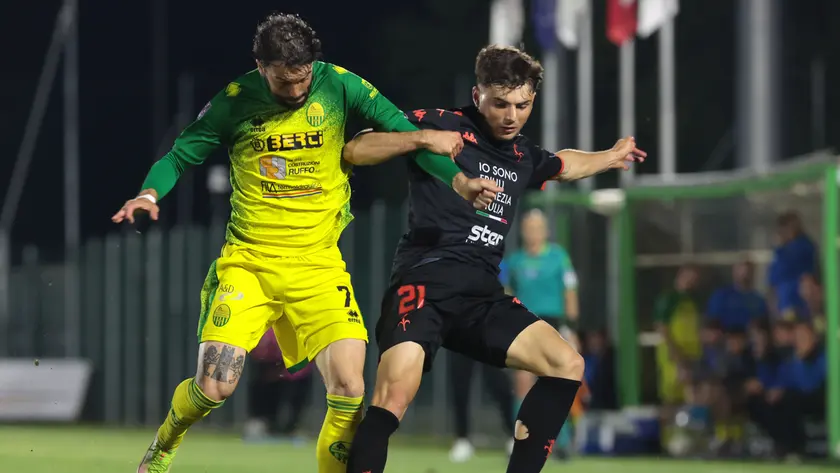 La sfida tra Triestina e Caldiero potrebbe ripetersi nella prossima stagione (Foto Lasorte)