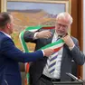 Il sindaco Alexsander Coretti con la fascia tricolore Foto Bruni