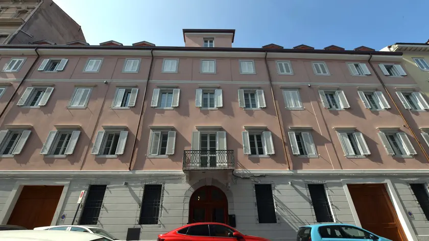 Il palazzo rinato in via Machiavelli 19 dopo decenni di stop e progetti mancati Foto Bruni