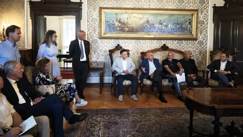 La conferenza stampa del centrodestra sulla cabinovia (Lasorte)