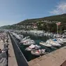 Una panoramica del porticciolo di Barcola che da via Almerigo Grilz a piazzale 11 settembre precede l’inizio della pineta di Barcola Foto Lasorte