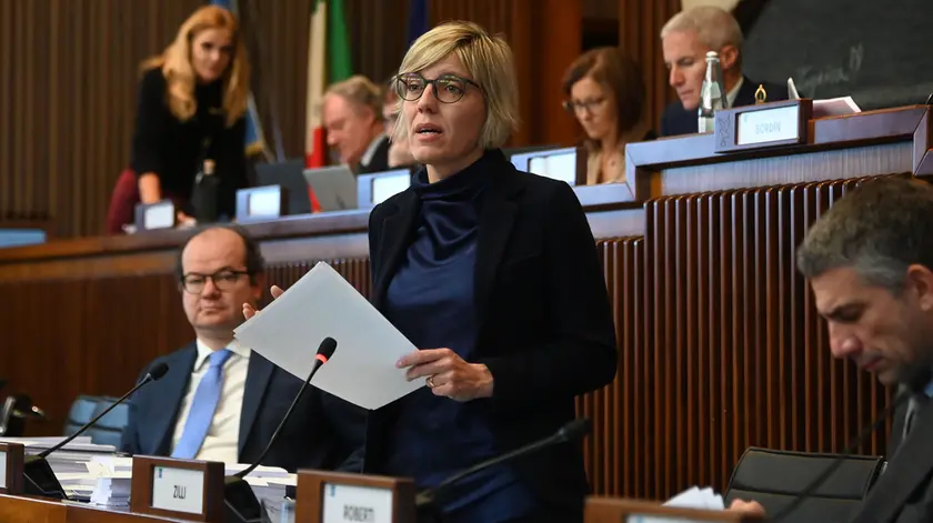 L'assessore alle Finanze, Barbara Zilli in Aula