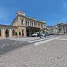 Il passaggio pedonale dove è avvenuto il furto