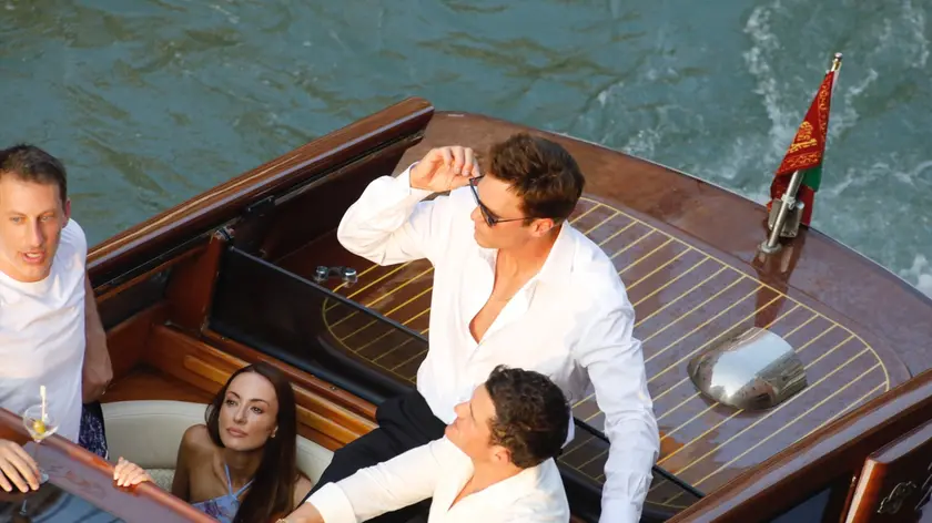 L’attore Orlando Bloom, senza Katy Perry ma con Tom Brady