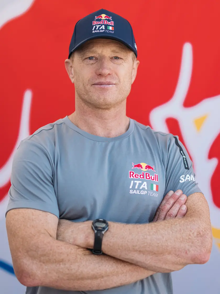 Il velista Jimmy Spithill lavora per il progetto Red Bull