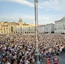 Piazza Unità gremita per il concerto (Lasorte)