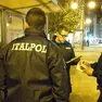 Guardie giurate sugli autobus in una foto d'archivio