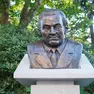 L'inaugurazione del busto di Rodolfo Lipizer realizzato da Franco Dugo foto Marega
