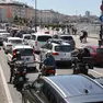 Code di auto lungo le Rive di Trieste