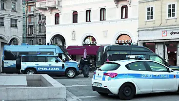 Piazza Goldoni, Polizia Locale (Foto Lasorte)