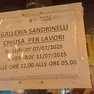 Il cartello che indica la chiusura per lavori