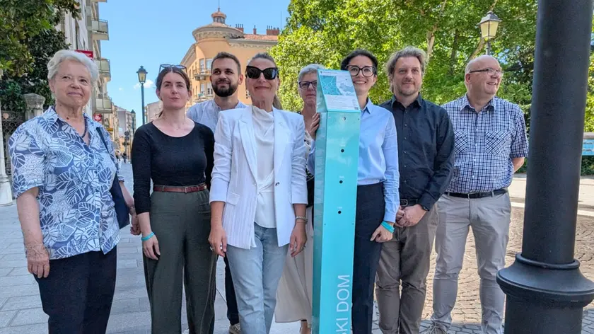 Un totem collocato in corso Verdi