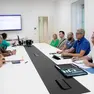 A sinistra la delegazione comunale, a destra quella sindacale nella prima seduta del tavolo tecnico in sala Giunta foto katia Bonaventura