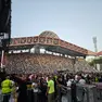 Lo stadio Rocco gremito di fan prima del concerto (Lasorte)