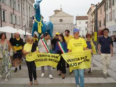 Il corteo con Marco Cavallo a Gradisca che ha preceduto il dibattito a teatro (foto Marega)