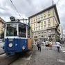 Alle spalle del tram Palazzo Arrigoni (fotoservizio Lasorte)