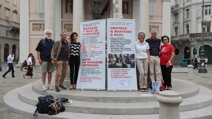 Il precedente presidio per Gaza in piazza della Borsa