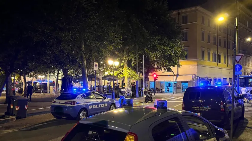 La Polizia di Stato intervenuta venerdì sera in piazza Garibaldi, teatro di risse e schiamazzi