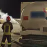 L'intervento dei vigili del fuoco in Porto Nuovo