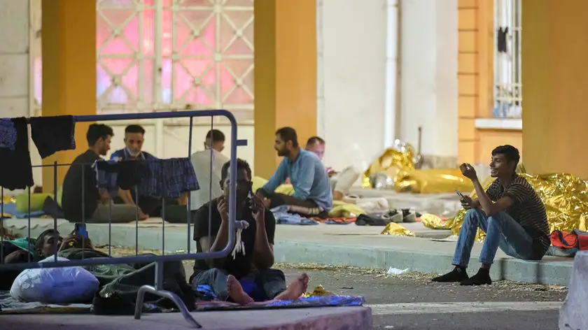 Migranti in Largo Santos a Trieste (Silvano)