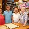 L'attuale personale della Libreria Cattolica (Tibaldi)
